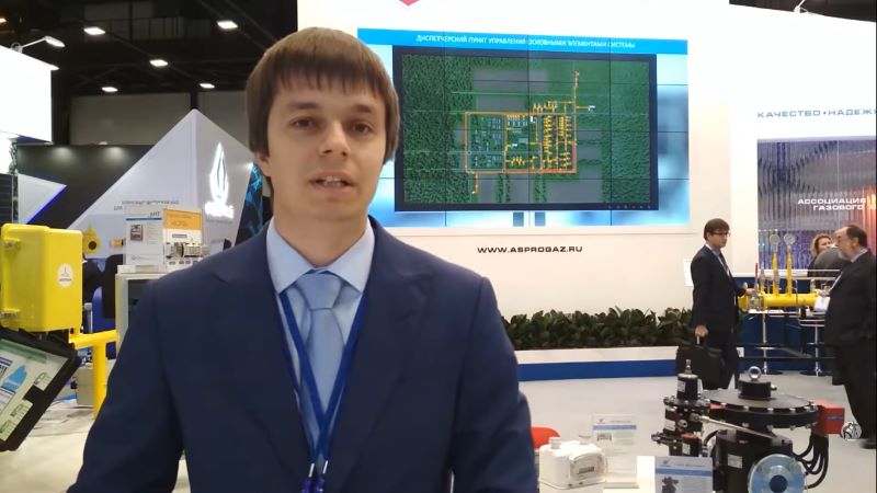 Антон Хомутов